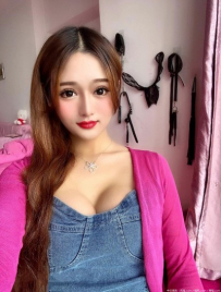体验外表高冷真人热情乖巧的三里屯缇娜